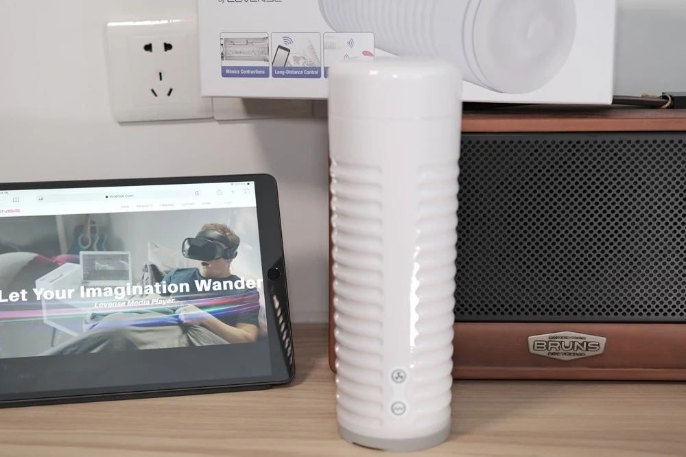 Lovense Max 2 mit neutraler Sleeve