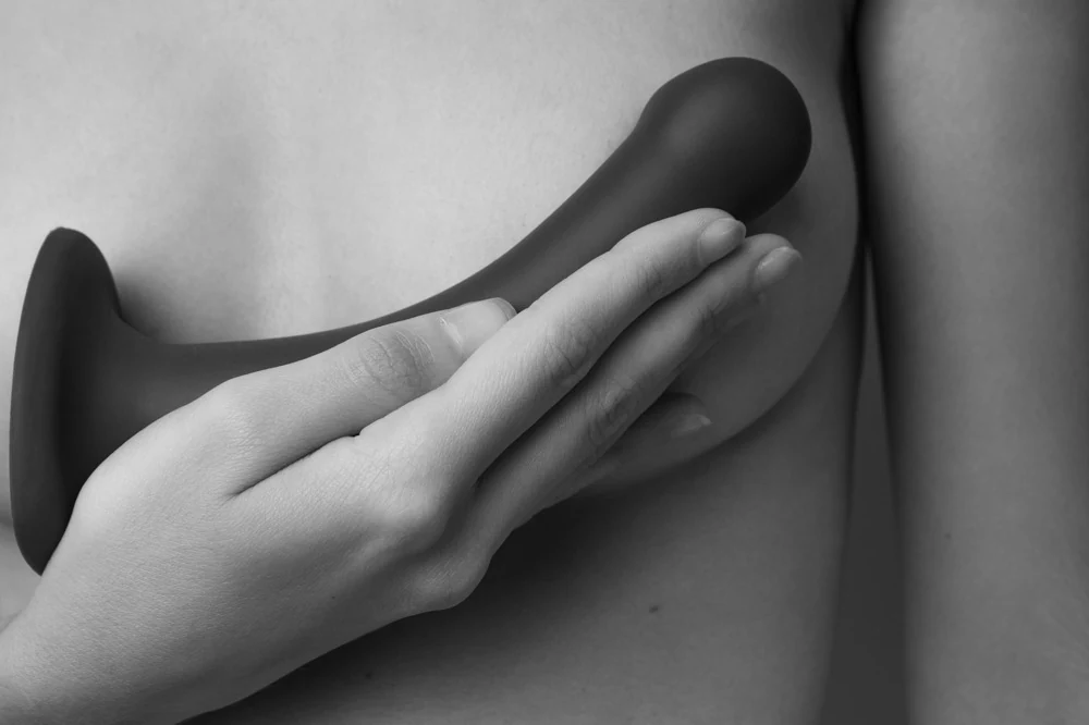 Semi-Real.Dildo M Black