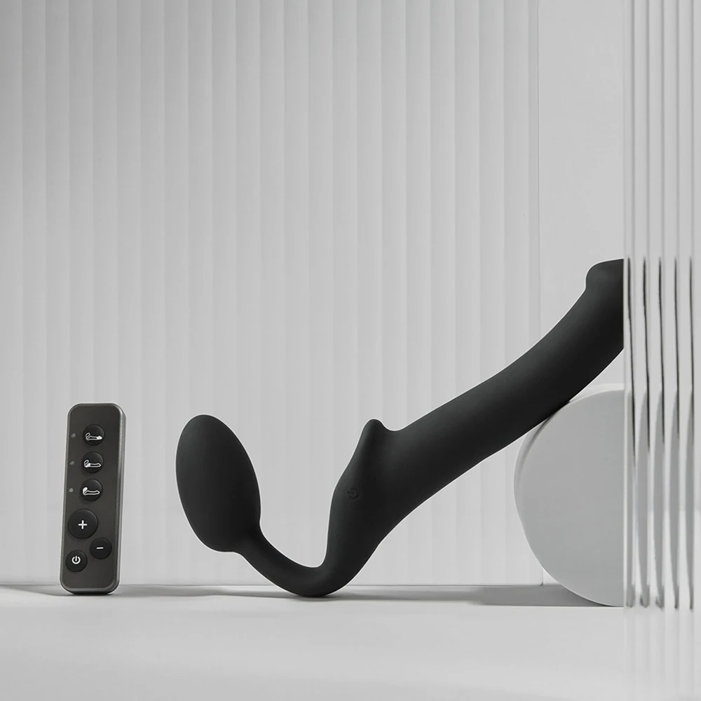 Vibrating Strap-On M Black